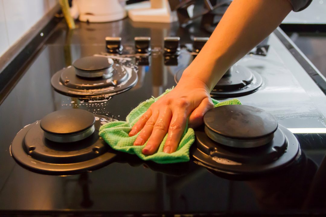 Cleaning a glass stovetop